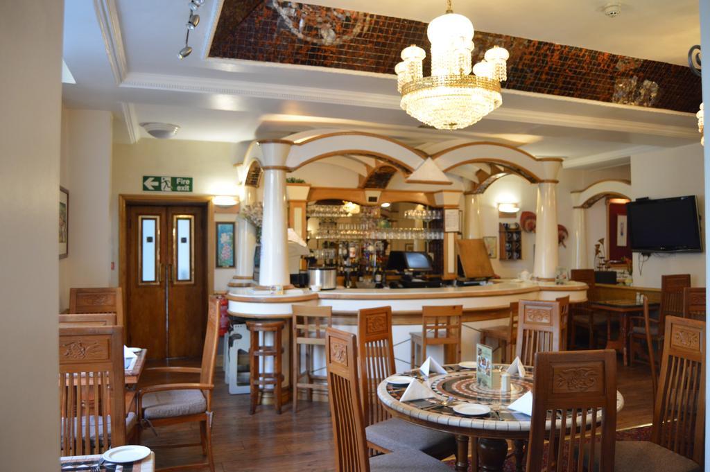 Holiday Villa Hotel Лондон Экстерьер фото